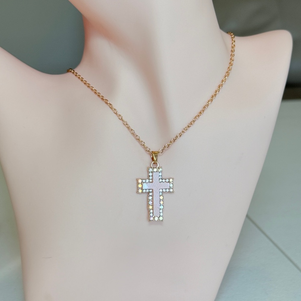 ⚜️ Gold and Silver Cross Pendant Necklace - Picture 3 of 10